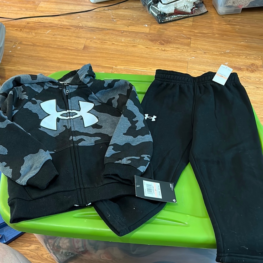 Under Armour jogging set